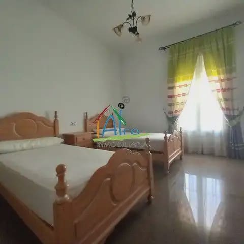 Casa de 5 habitaciones en Almonte en venta con garaje - 240.000 € (Ref: 9784163)