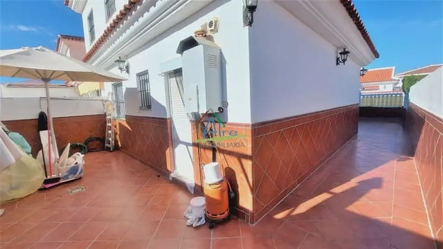 3 camera da letto Villetta Bifamiliare in vendita in Almonte con garage - 225.000 € (Rif: 9784164)