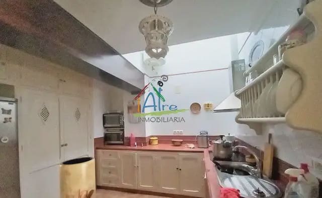 7 bedroom Townhouse for sale in El Rocío, Almonte with garage - € 611,000 (Ref: 9784167)