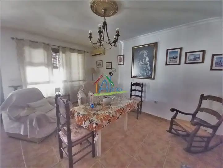 7 bedroom Townhouse for sale in Almonte with garage - € 611,000 (Ref: 9784167)