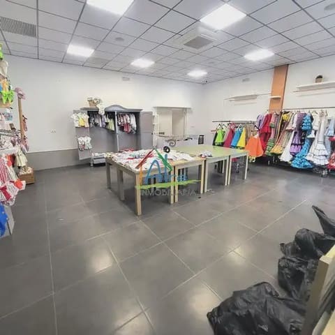 Kommersiell till salu i Almonte - 160 000 € (Ref: 9784172)