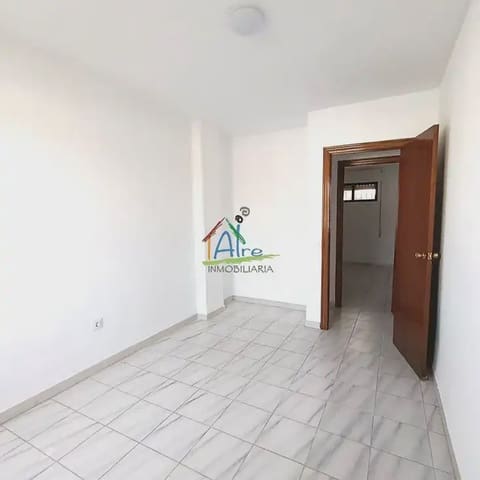 3 Zimmer Wohnung zu verkaufen in Almonte mit Pool - 220.000 € (Ref: 9784175)