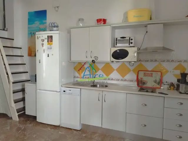 2 camera da letto Commerciale in vendita in Almonte - 125.000 € (Rif: 9784177)