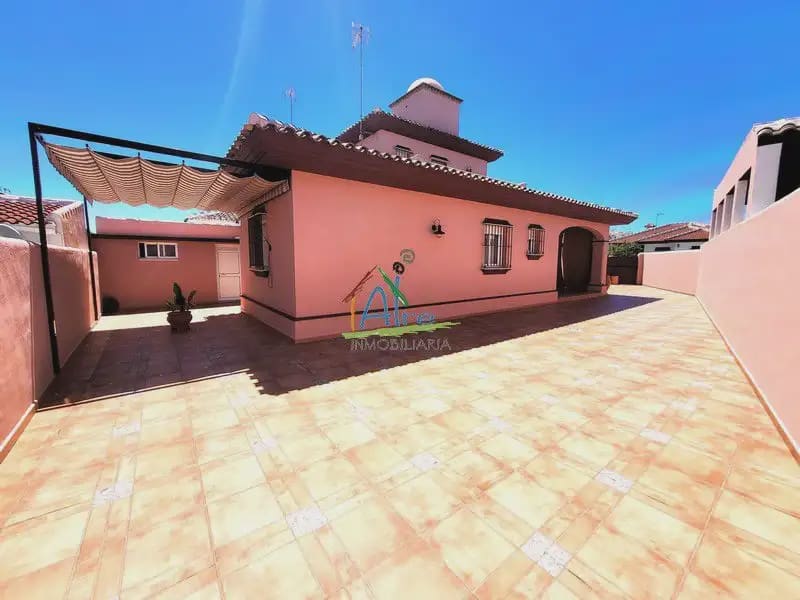 3 bedroom Villa for sale in Almonte with garage - € 330,000 (Ref: 9784178)