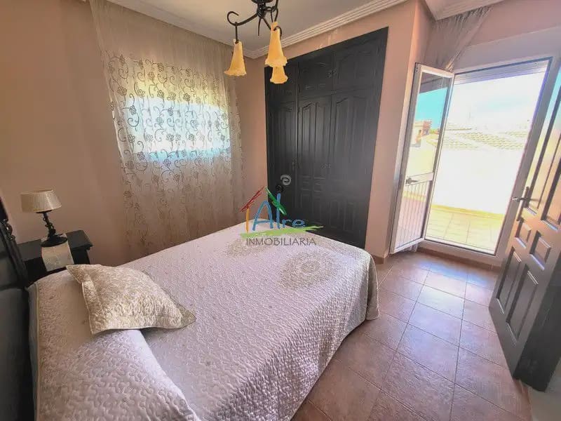 3 bedroom Villa for sale in Almonte with garage - € 330,000 (Ref: 9784178)