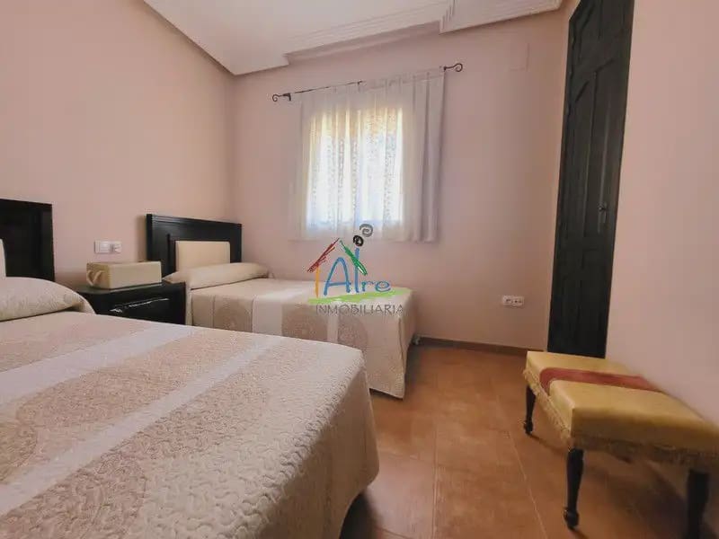 3 bedroom Villa for sale in Almonte with garage - € 330,000 (Ref: 9784178)