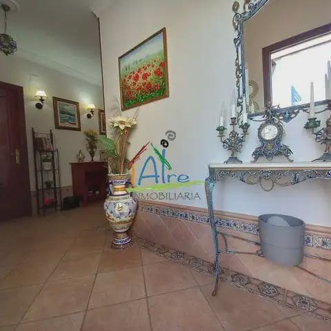 5 bedroom Villa for sale in Almonte with pool garage - € 396,000 (Ref: 9784183)