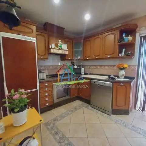 5 bedroom Villa for sale in Almonte with pool garage - € 396,000 (Ref: 9784183)