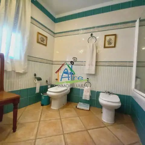 5 bedroom Villa for sale in Almonte with pool garage - € 396,000 (Ref: 9784183)