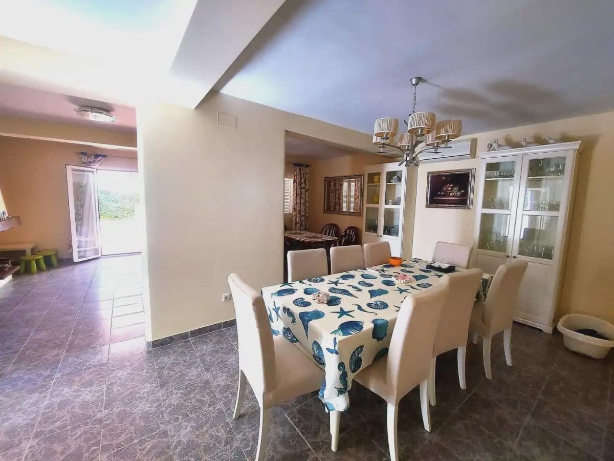 4 Zimmer Reihenhaus zu verkaufen in Almonte mit Garage - 450.000 € (Ref: 9784185)