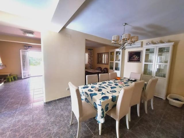 4 Zimmer Reihenhaus zu verkaufen in Almonte mit Garage - 450.000 € (Ref: 9784185)