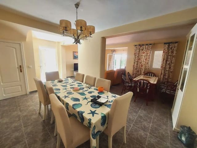 4 Zimmer Reihenhaus zu verkaufen in Almonte mit Garage - 450.000 € (Ref: 9784185)