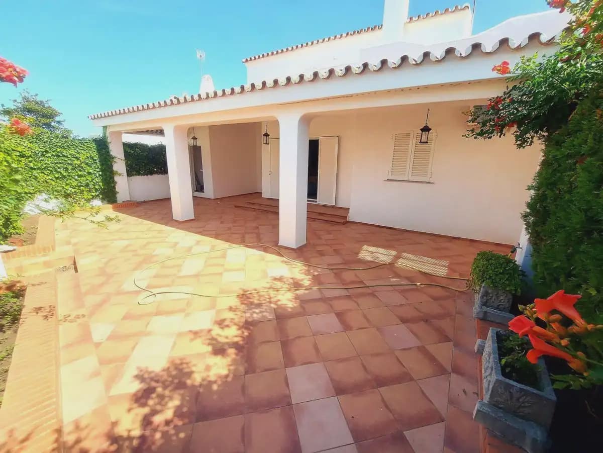 4 Zimmer Reihenhaus zu verkaufen in Almonte mit Garage - 450.000 € (Ref: 9784185)