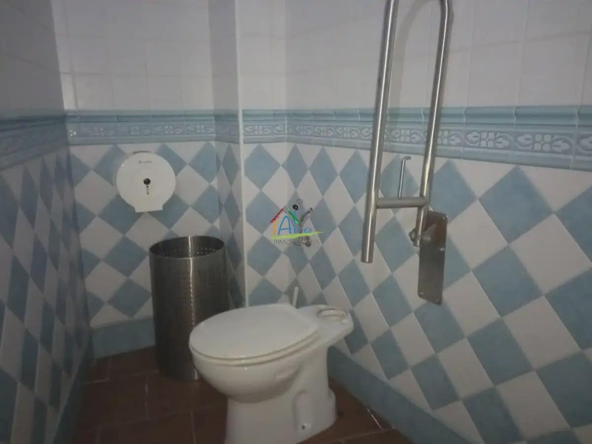 Gewerbe zu verkaufen in Almonte - 900.000 € (Ref: 9784186)