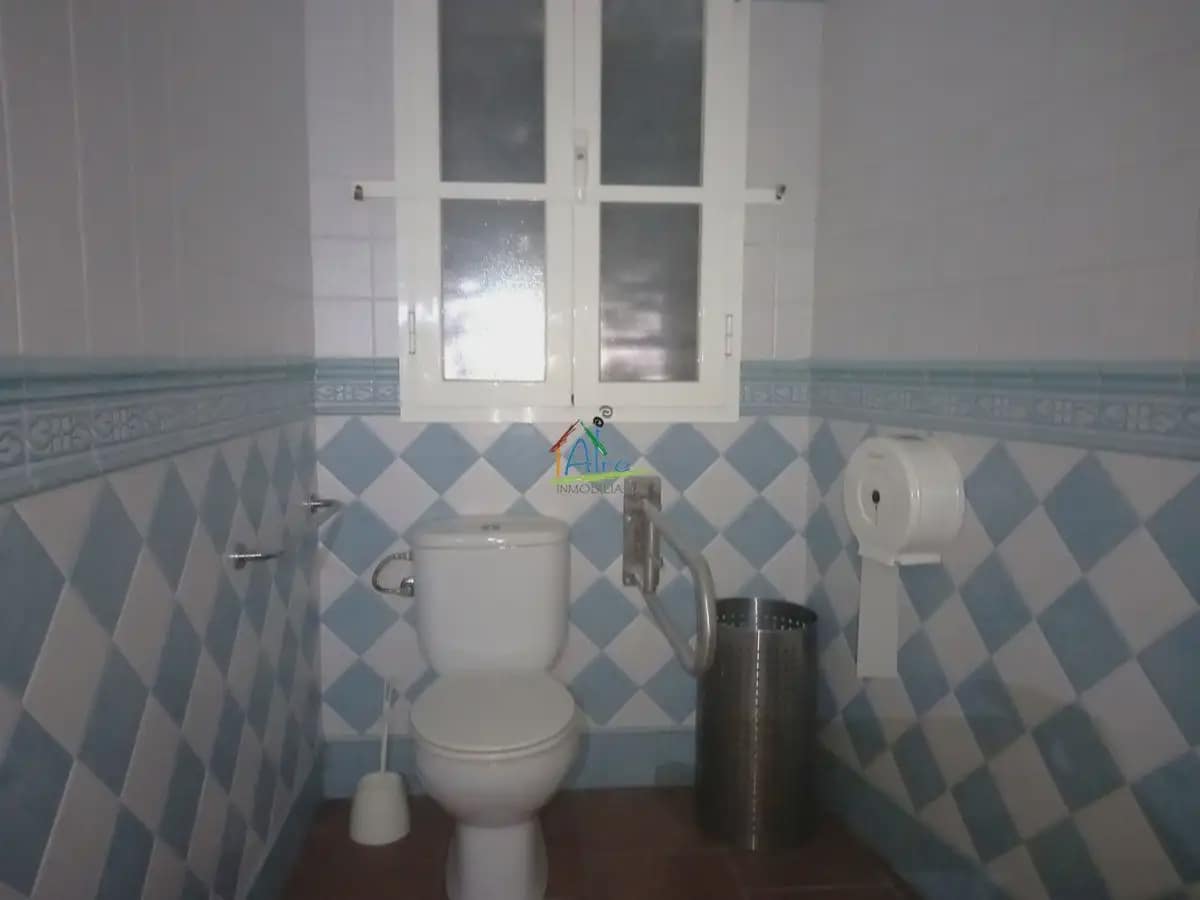 Gewerbe zu verkaufen in Almonte - 900.000 € (Ref: 9784186)