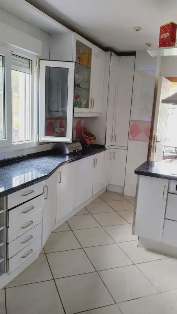 4 soveværelse Villa til salg i Almonte med swimmingpool garage - € 390.000 (Ref: 9784188)