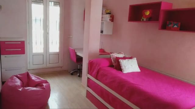 4 soveværelse Villa til salg i Almonte med swimmingpool garage - € 390.000 (Ref: 9784188)