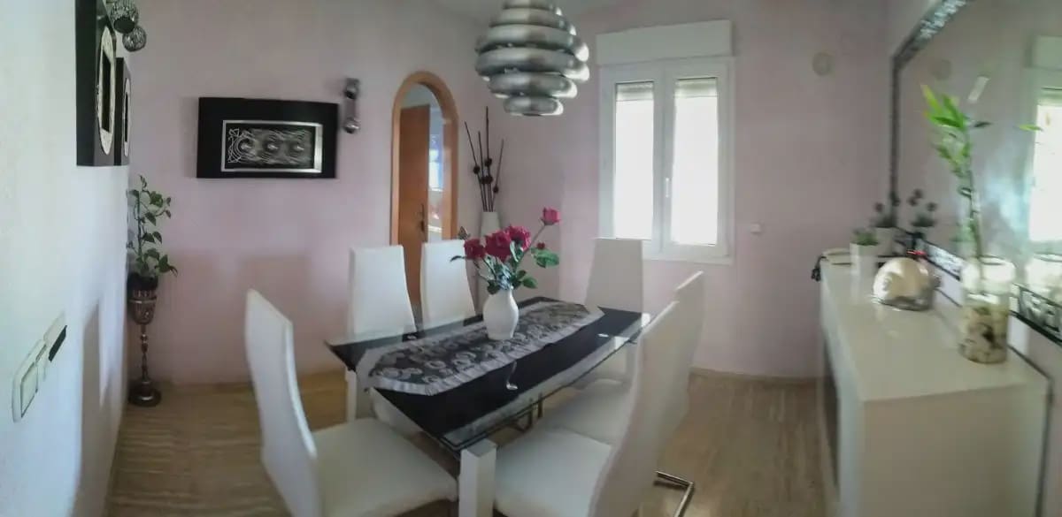 4 soveværelse Villa til salg i Almonte med swimmingpool garage - € 390.000 (Ref: 9784188)