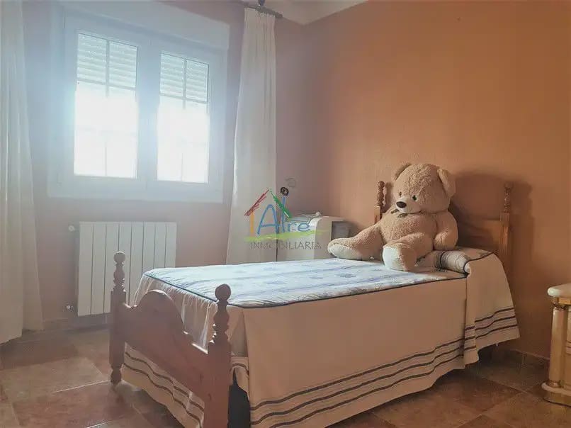 11 soveværelse Villa til salg i Almonte med garage - € 720.000 (Ref: 9784189)