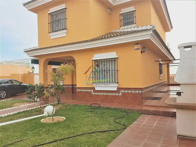 11 soveværelse Villa til salg i Almonte med garage - € 720.000 (Ref: 9784189)