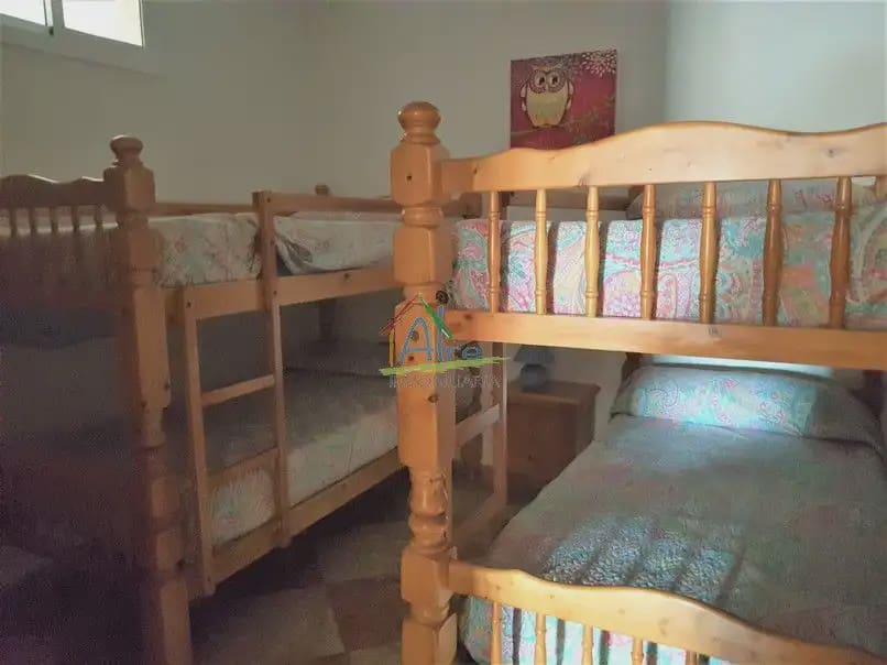 11 soveværelse Villa til salg i Almonte med garage - € 720.000 (Ref: 9784189)