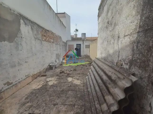 Townhouse for sale in Almonte - € 69,000 (Ref: 9784190)