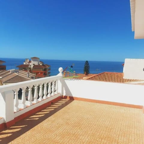 8 camera da letto Villetta a Schiera in vendita in Almonte con garage - 330.000 € (Rif: 9784191)