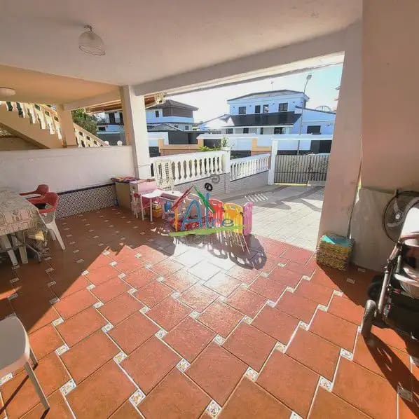 8 camera da letto Villetta a Schiera in vendita in Almonte con garage - 330.000 € (Rif: 9784191)