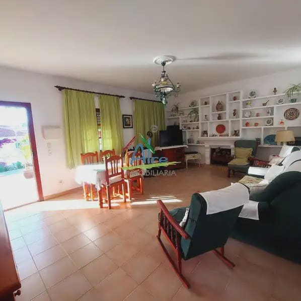 3 bedroom Villa for sale in Almonte with garage - € 311,000 (Ref: 9784200)