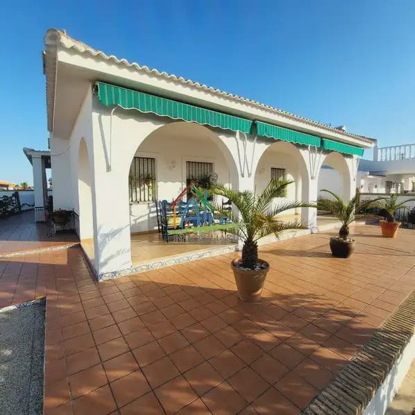 3 bedroom Villa for sale in Almonte with garage - € 311,000 (Ref: 9784200)