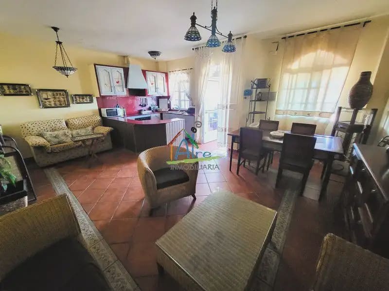 5 soveværelse Lejlighed til salg i Almonte - € 280.000 (Ref: 9784201)