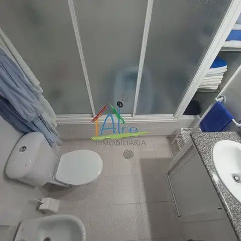 11 soveværelse Semi-Rækkehus til salg i Almonte med garage - € 400.000 (Ref: 9784202)