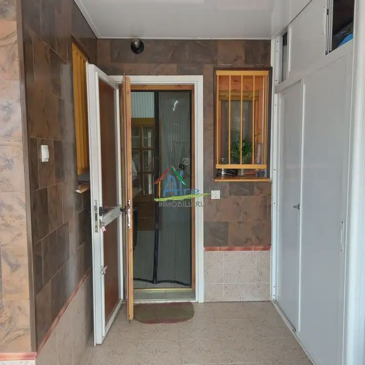 11 soveværelse Semi-Rækkehus til salg i Almonte med garage - € 400.000 (Ref: 9784202)