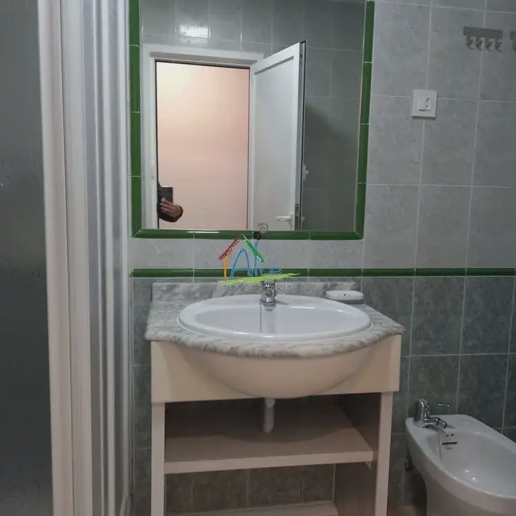 11 soveværelse Semi-Rækkehus til salg i Almonte med garage - € 400.000 (Ref: 9784202)