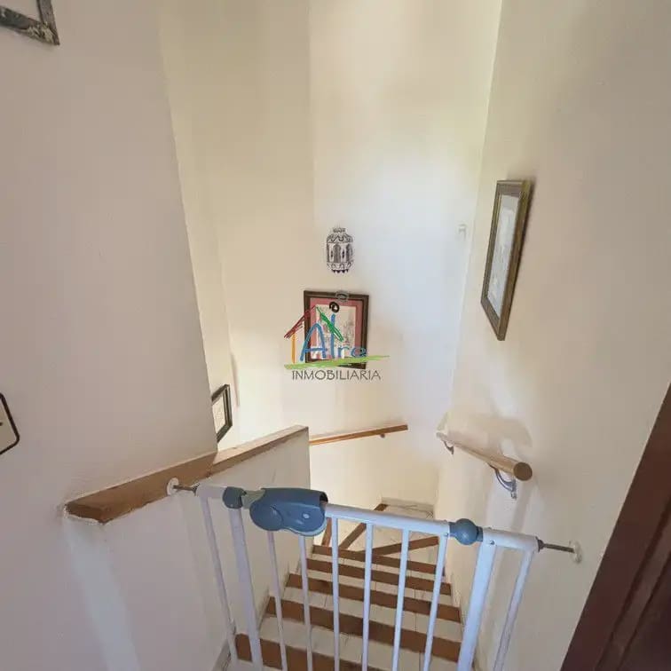 3 makuuhuone Omakotitalo vuokrattavana paikassa Almonte mukana uima-altaan - 7 000 € (Ref: 9784203)