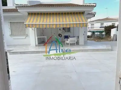 5 bedroom Villa for sale in Almonte with garage - € 457,000 (Ref: 9784204)