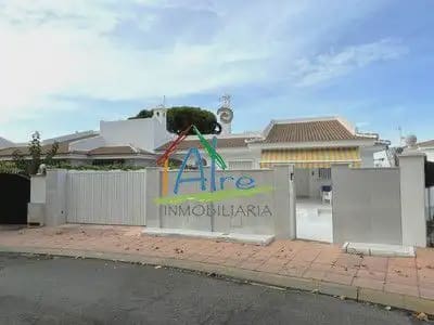 5 soveværelse Villa til salg i Almonte med garage - € 457.000 (Ref: 9784204)