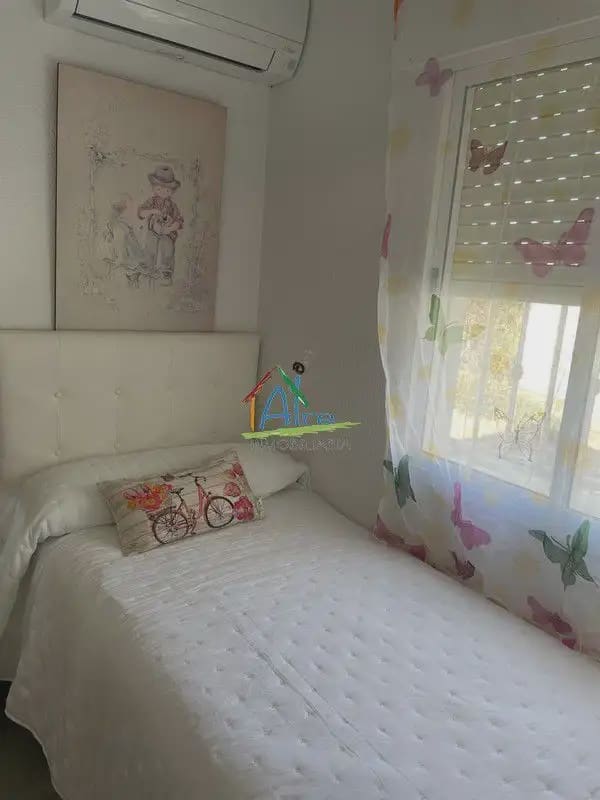 5 bedroom Villa for sale in Almonte with garage - € 457,000 (Ref: 9784204)