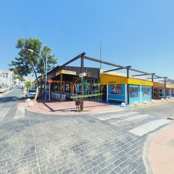 Kommersiell til salgs i Almonte - € 40 000 (Ref: 9784205)