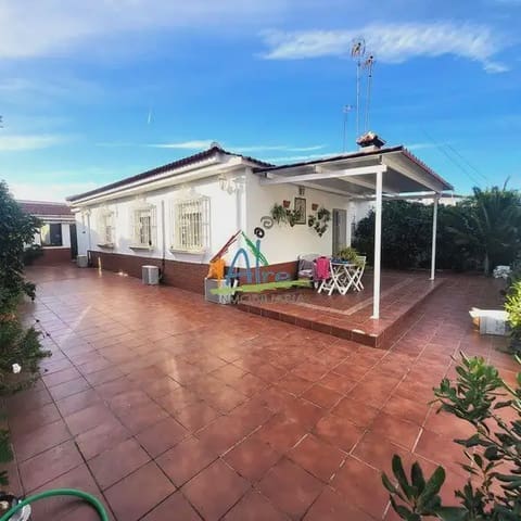 4 soveværelse Byhus til salg i Almonte med garage - € 295.000 (Ref: 9784208)