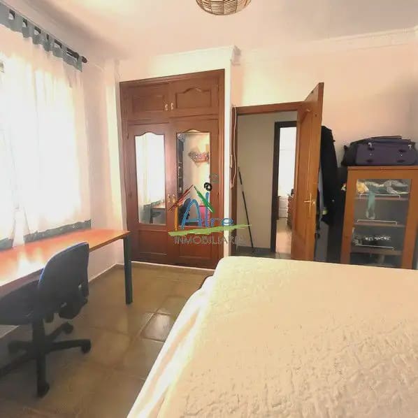 4 soveværelse Byhus til salg i Almonte med garage - € 295.000 (Ref: 9784208)