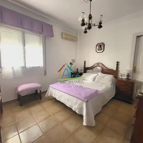 4 soveværelse Byhus til salg i Almonte med garage - € 295.000 (Ref: 9784208)