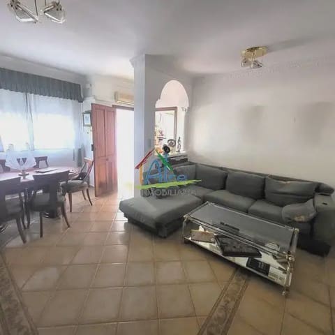 4 soveværelse Byhus til salg i Almonte med garage - € 295.000 (Ref: 9784208)