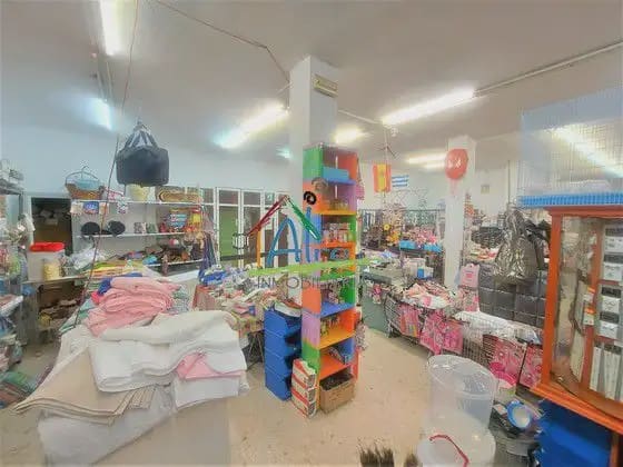 Commercieel te koop in Almonte - € 270.000 (Ref: 9784211)