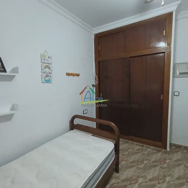 5 Zimmer Doppelhaus zu verkaufen in Almonte mit Garage - 373.000 € (Ref: 9784214)