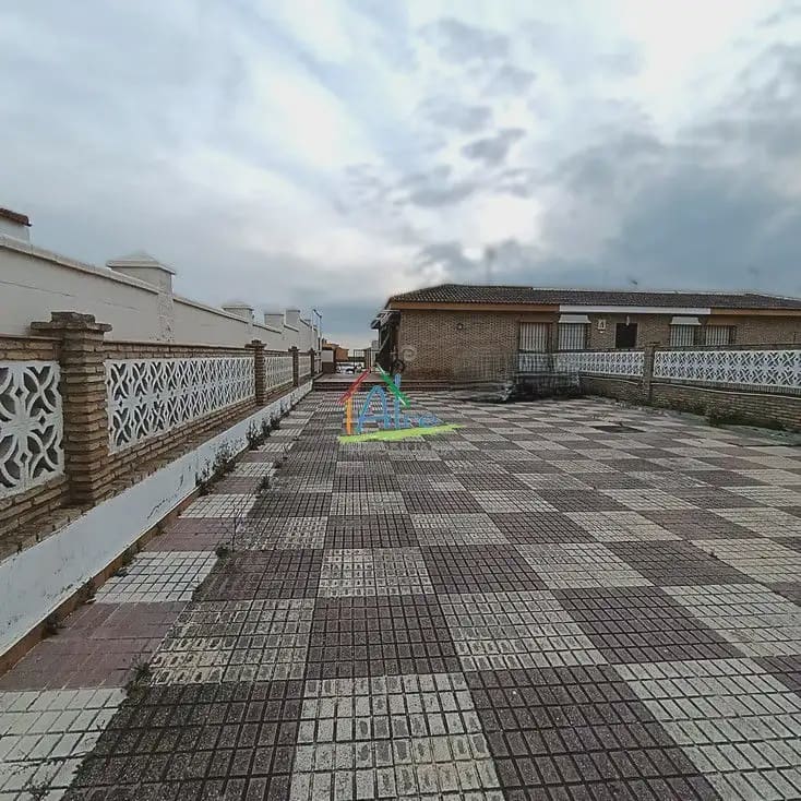 5 Zimmer Doppelhaus zu verkaufen in Almonte mit Garage - 373.000 € (Ref: 9784214)