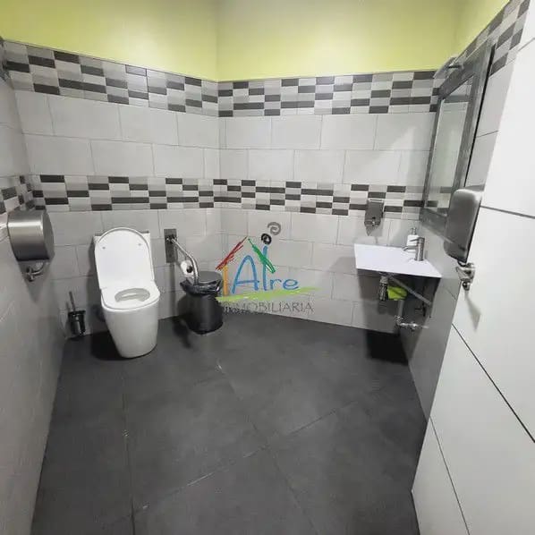 Commercial for sale in Matalascanas - € 260,000 (Ref: 9784215)