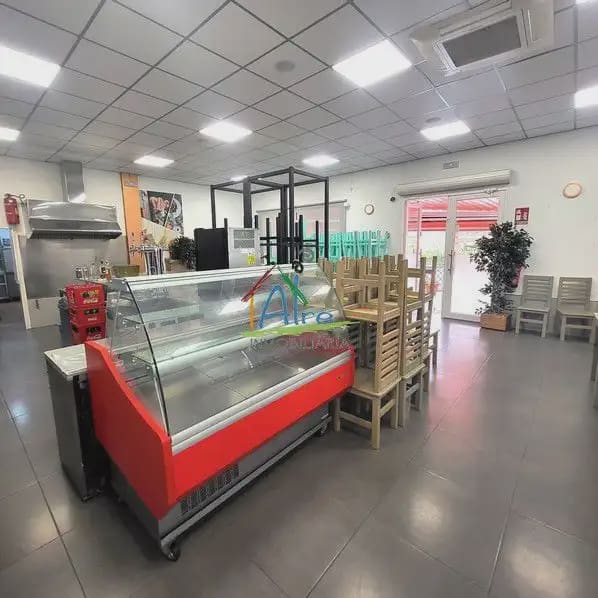 Commercial for sale in Matalascanas - € 260,000 (Ref: 9784215)