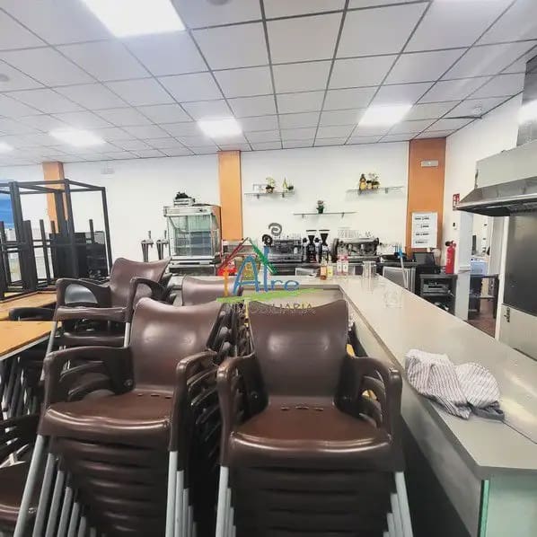 Commercial for sale in Matalascanas - € 260,000 (Ref: 9784215)