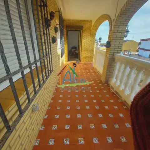 6 Zimmer Doppelhaus zu verkaufen in Almonte mit Garage - 360.000 € (Ref: 9784218)